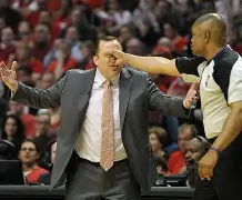 关于凯尔特人球员公开质疑裁判判罚尺度，引争议，简介那个对于继续.的信息